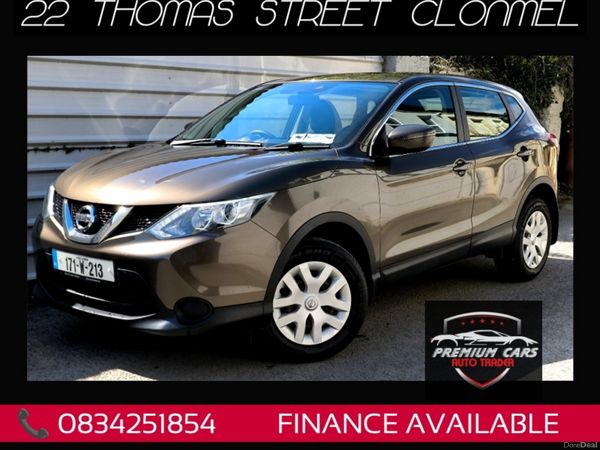 Nissan Qashqai SUV, Petrol, 2017, Brown