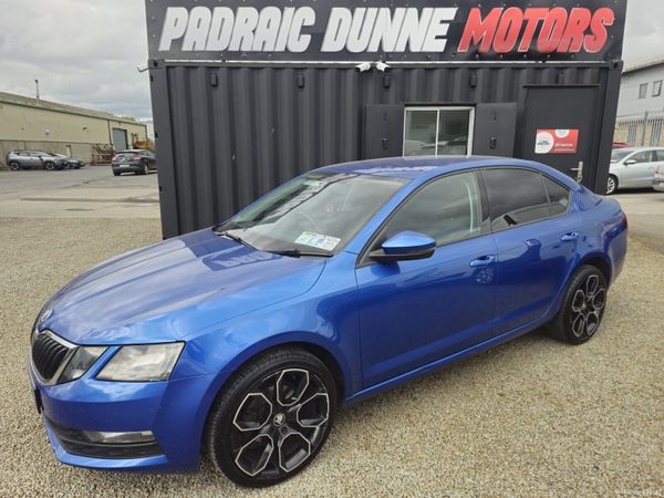 Skoda Octavia Saloon, Diesel, 2019, Blue