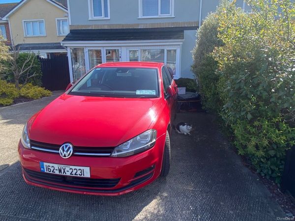 Volkswagen Golf Hatchback, Petrol, 2016, Red