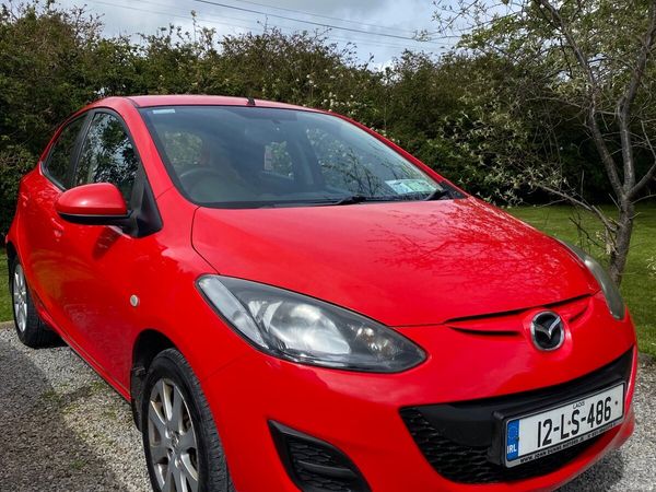 Mazda Mazda2 Hatchback, Petrol, 2012, Red