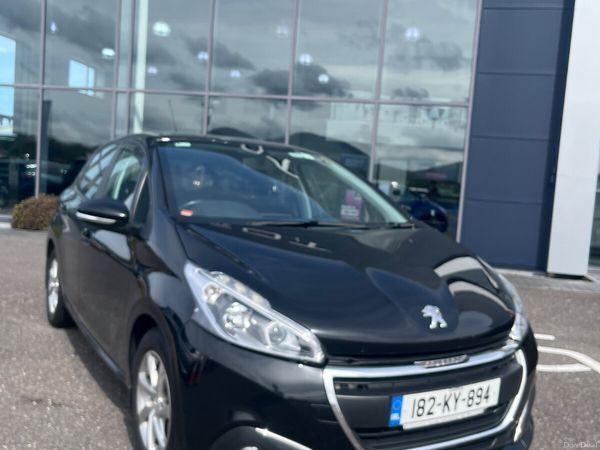 Peugeot 2008 SUV, Petrol, 2016, White