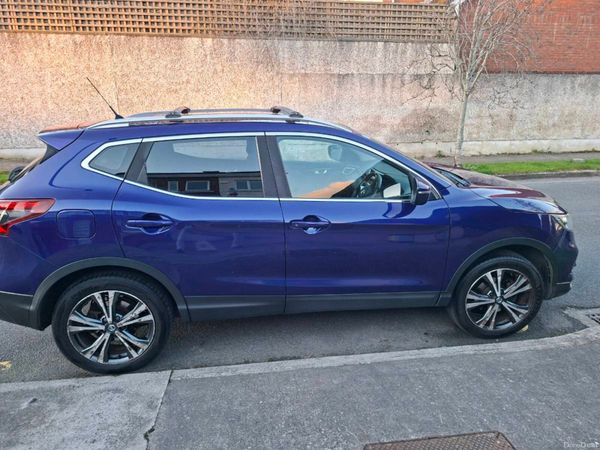 Nissan Qashqai Hatchback, Diesel, 2018, Blue