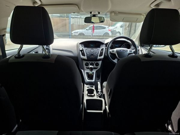 Ford Focus Hatchback, Petrol, 2014, Blue