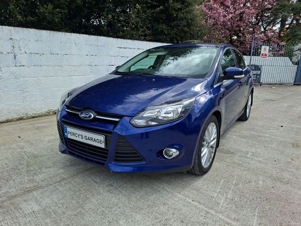 Ford Focus Hatchback, Petrol, 2014, Blue