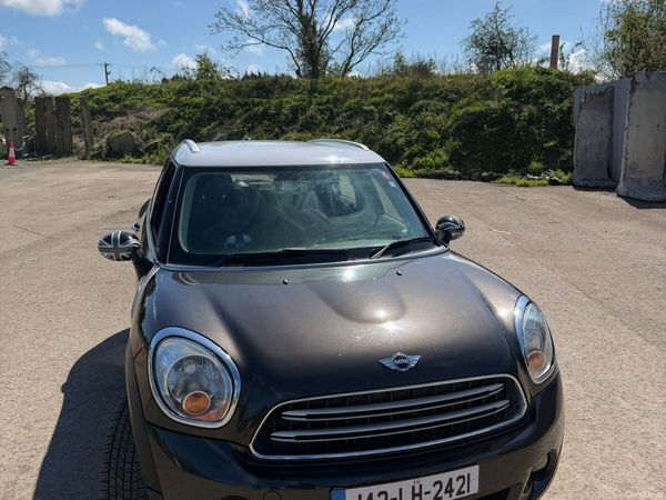 Mini Cooper Hatchback, Diesel, 2014, Black