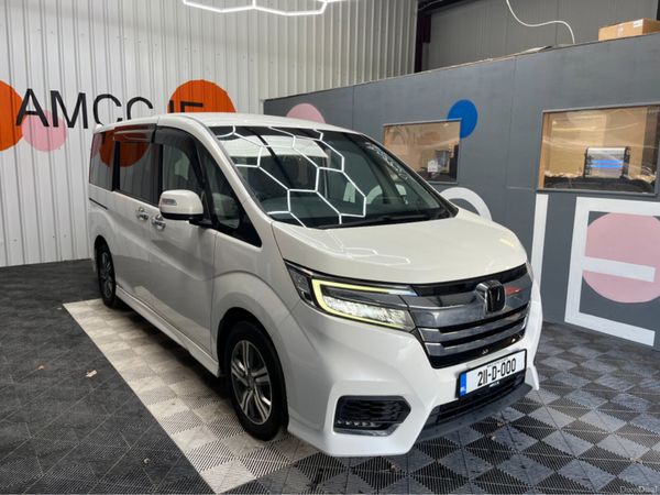 Honda Stepwagon MPV, Petrol Hybrid, 2021, White