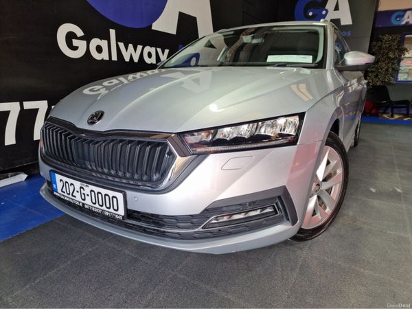 Skoda Octavia Estate, Petrol, 2020, Silver