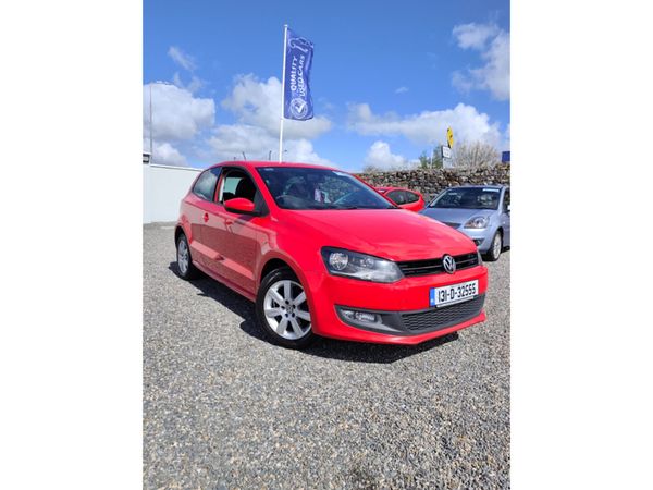 Volkswagen Polo Hatchback, Petrol, 2013, Red