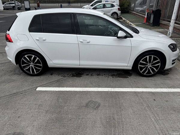 Volkswagen Golf Hatchback, Petrol, 2015, White