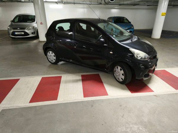 Toyota Aygo Hatchback, Petrol, 2010, Black