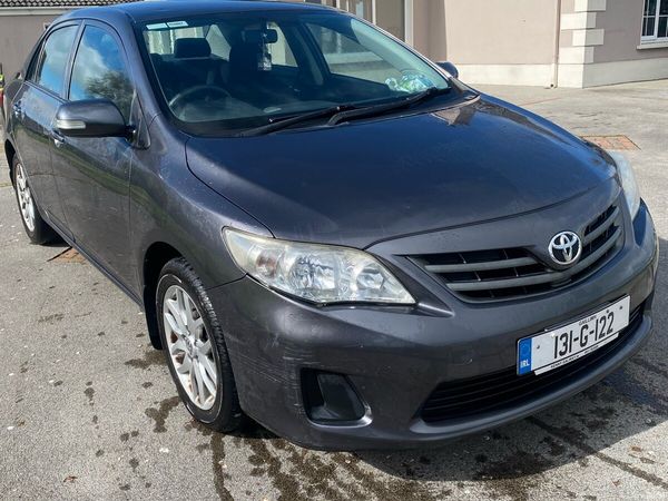 Toyota Corolla Saloon, Diesel, 2013, Grey