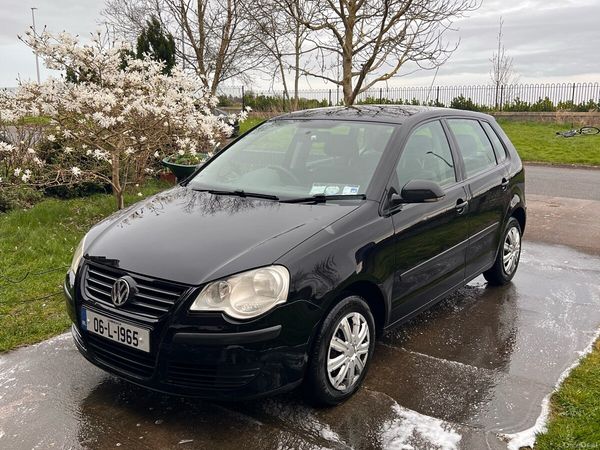 Volkswagen Polo Hatchback, Petrol, 2006, Black