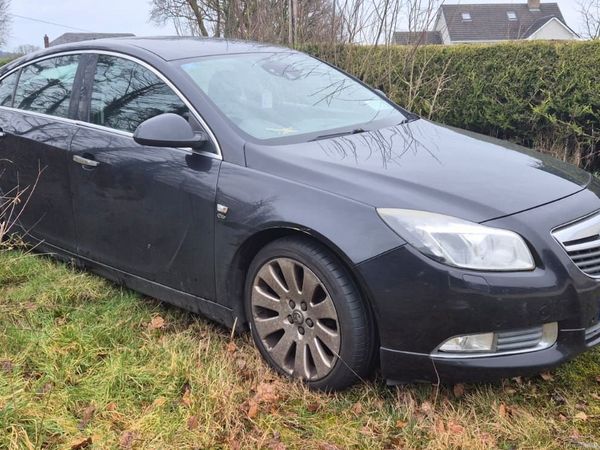 Vauxhall Insignia Hatchback, Diesel, 2012, Black