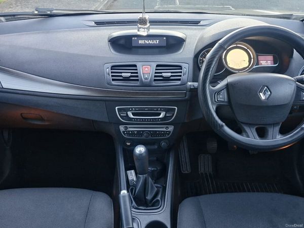 Renault Fluence Saloon, Diesel, 2010, Grey