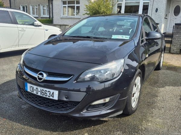 Opel Astra Saloon, Diesel, 2013, Black