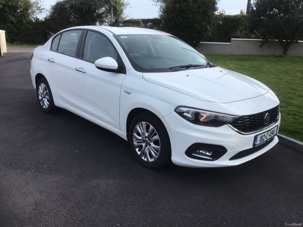 Fiat Tipo Saloon, Petrol, 2018, White