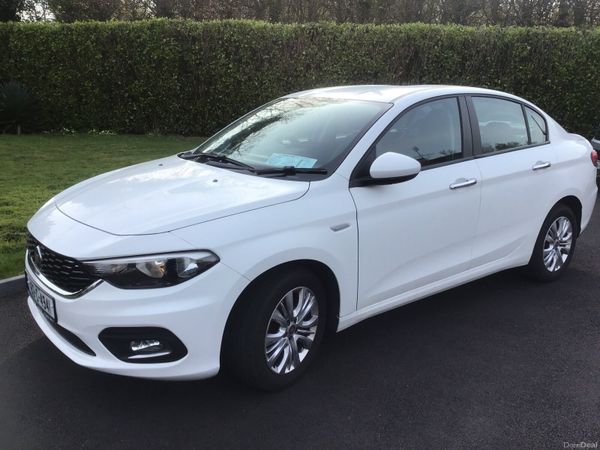 Fiat Tipo Saloon, Petrol, 2018, White