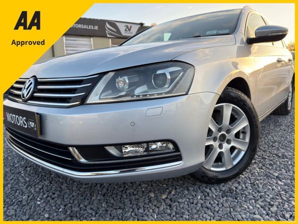 Volkswagen Passat Estate, Petrol, 2011, Silver