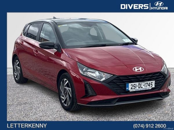 Hyundai i20 Hatchback, Petrol, 2025, Red