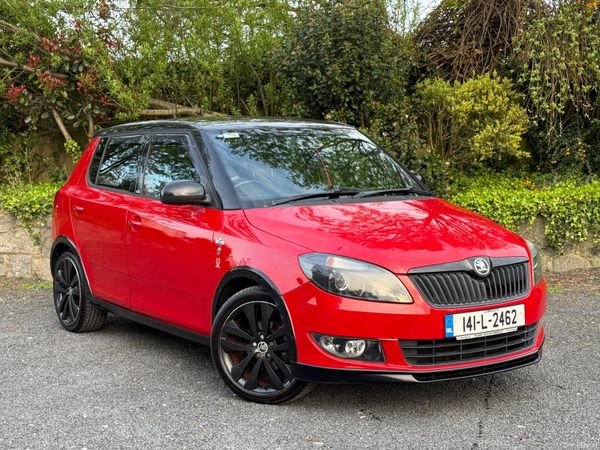 Skoda Fabia Hatchback, Petrol, 2014, Red