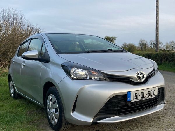Toyota Vitz Hatchback, Petrol, 2015, Silver