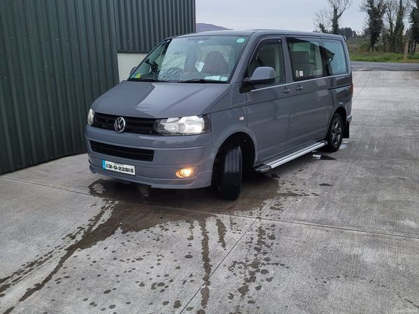 Volkswagen Caravelle MPV, Diesel, 2013, Grey