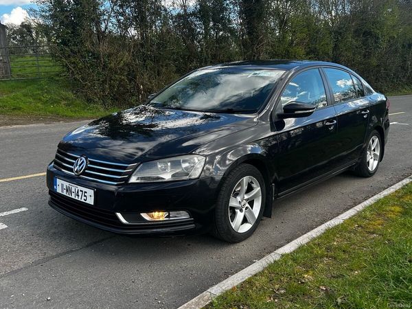 Volkswagen Passat Saloon, Diesel, 2011, Black