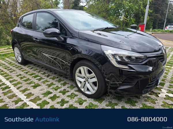 Renault Clio Hatchback, Petrol, 2022, Black