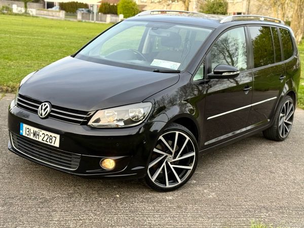 Volkswagen Touran MPV, Diesel, 2013, Black