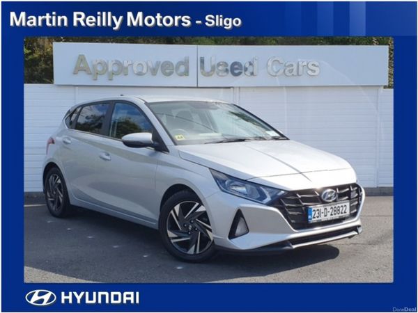 Hyundai i20 Hatchback, Petrol, 2023, Grey