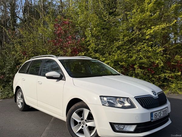 Skoda Octavia Estate, Diesel, 2015, White