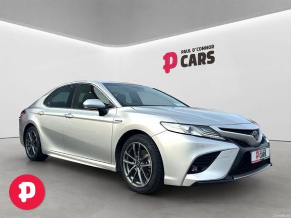 Toyota Camry Saloon, Petrol Hybrid, 2020, Silver