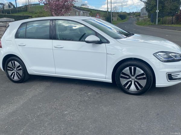 Volkswagen Golf Hatchback, Electric, 2019, White