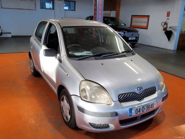 Toyota Yaris Hatchback, Petrol, 2004, Silver