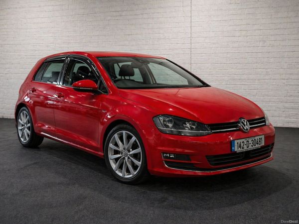 Volkswagen Golf Hatchback, Petrol, 2014, Red