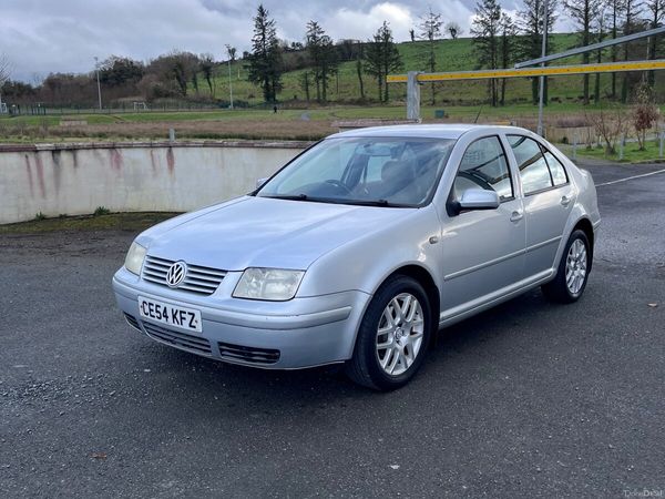 Volkswagen Bora Saloon, Petrol, 2004, Silver