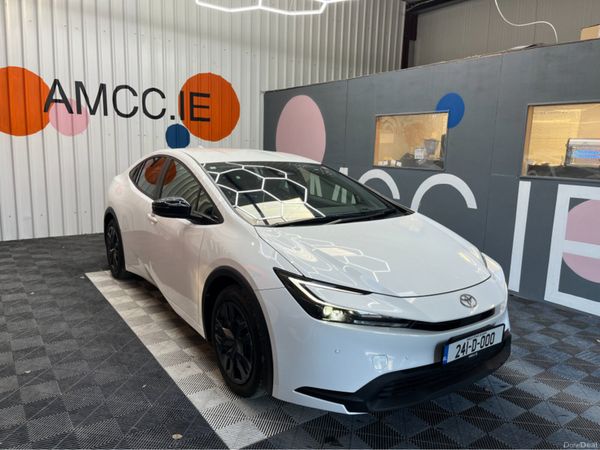 Toyota Prius Estate, Petrol, 2024, White