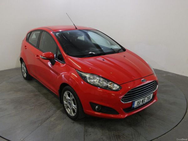 Ford Fiesta Hatchback, Petrol, 2015, Red