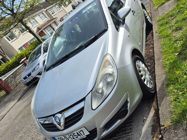 Vauxhall Corsa Hatchback, Diesel, 2009, Silver