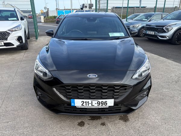 Ford Focus Hatchback, Diesel, 2021, Black