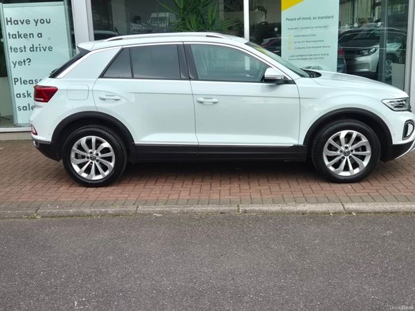 Volkswagen T-Roc SUV, Petrol, 2023, White
