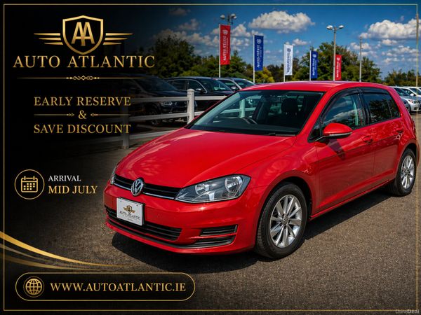 Volkswagen Golf Hatchback, Petrol, 2014, Red