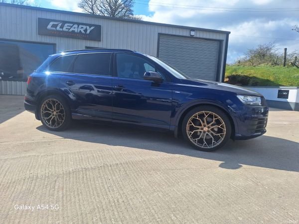 Audi Q7 SUV, Diesel Hybrid, 2019, Blue