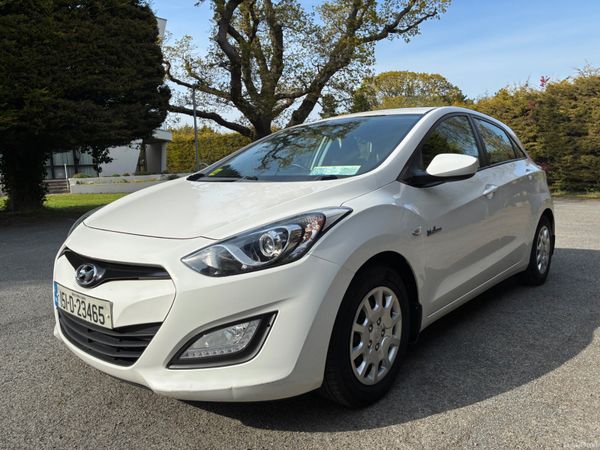 Hyundai i30 Hatchback, Petrol, 2015, White