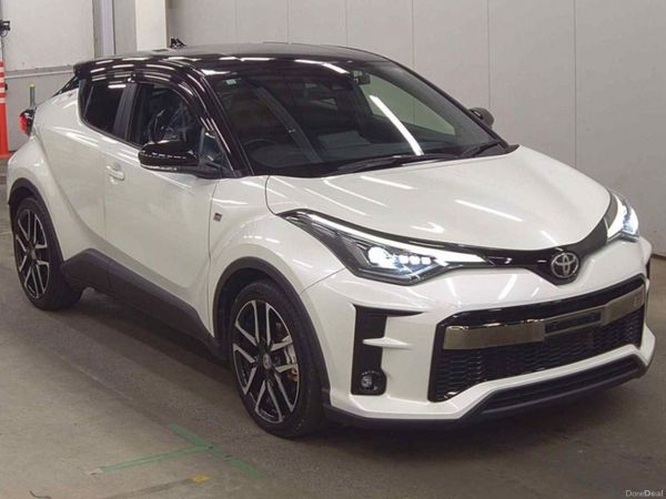 Toyota C-HR SUV, Petrol Hybrid, 2020, White