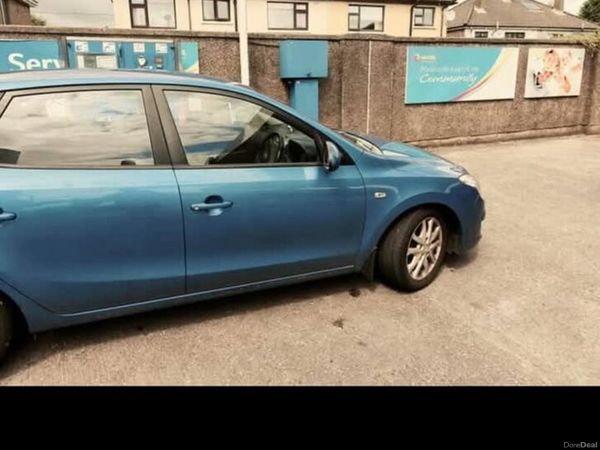 Hyundai i30 Hatchback, Diesel, 2009, Blue