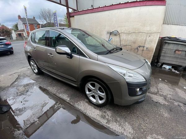 Peugeot 3008 MPV, Diesel, 2012, Grey