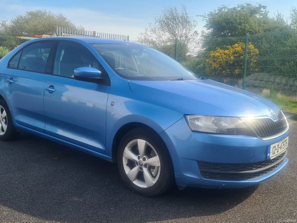 Skoda Rapid Hatchback, Diesel, 2012, Blue