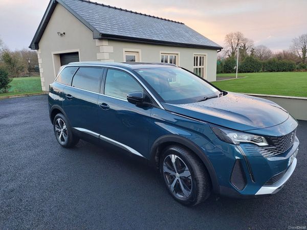 Peugeot 5008 MPV, Petrol, 2021, Blue