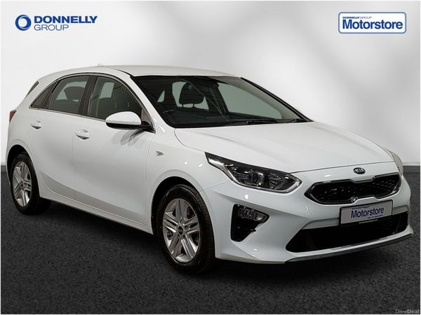 Kia Ceed Hatchback, Diesel, 2021, White